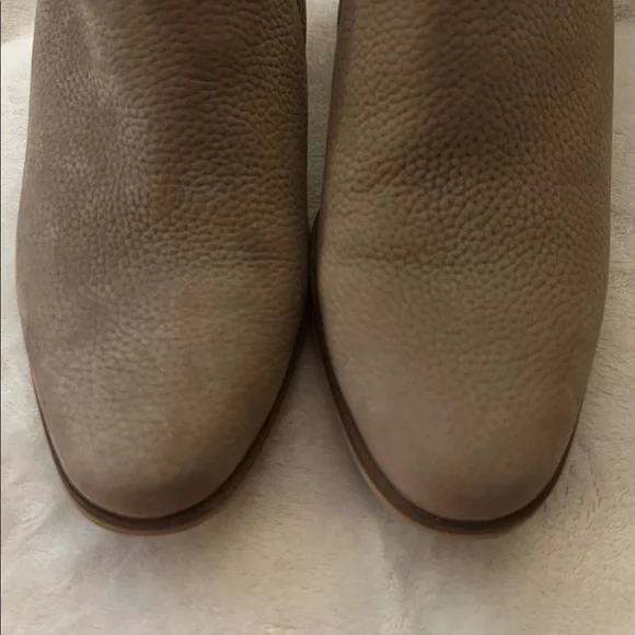 Lucky Brand Tan Heeled Booties - Picture 3 of 6